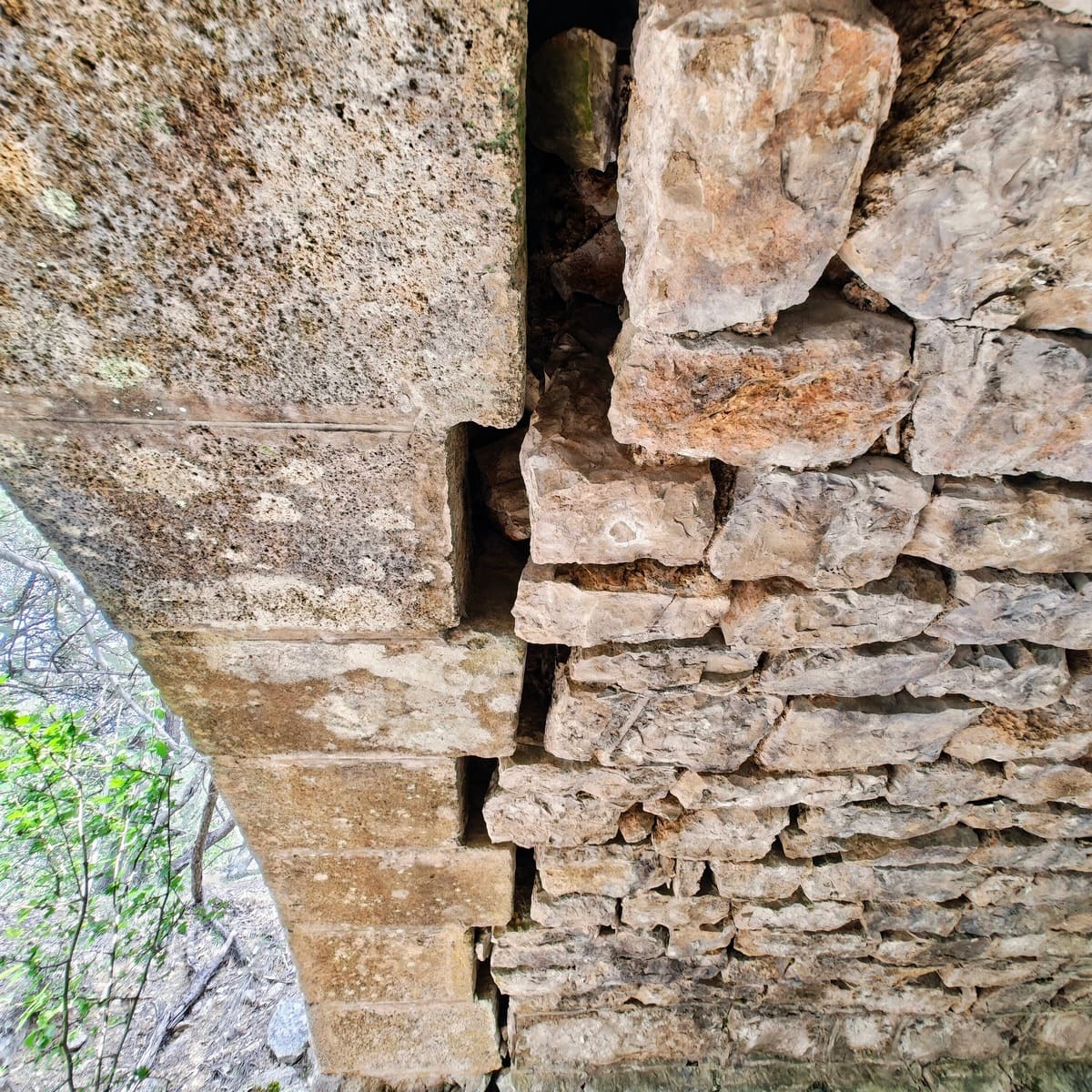 Détails de la voûte coté Sud-Ouest du 2d pont du Canal du Verdon - 2026.